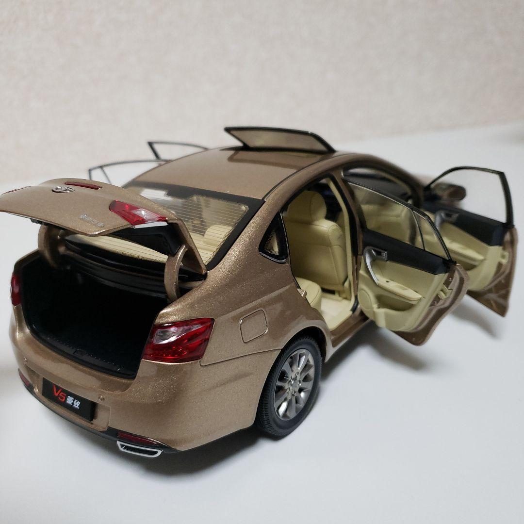 Soueast V5 Lingzhi 1:18 東南汽車 中国版 三菱ランサー