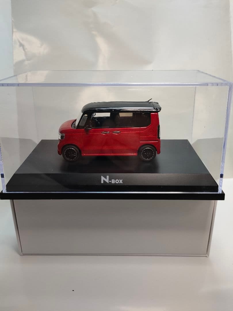 ⭕️新品貴重❗新型N-BOXCustomカラーサンプルミニカー1/43 (^^)