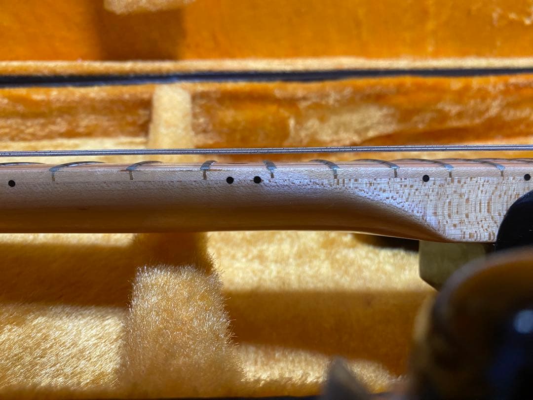 【ジャパンビンテージ】 フェルナンデス　バーニーカスタム　ストラトタイプ