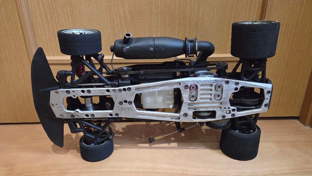 ラジコン エンジンカー サーパント インパクト2 中古 エンジン始動確認済み