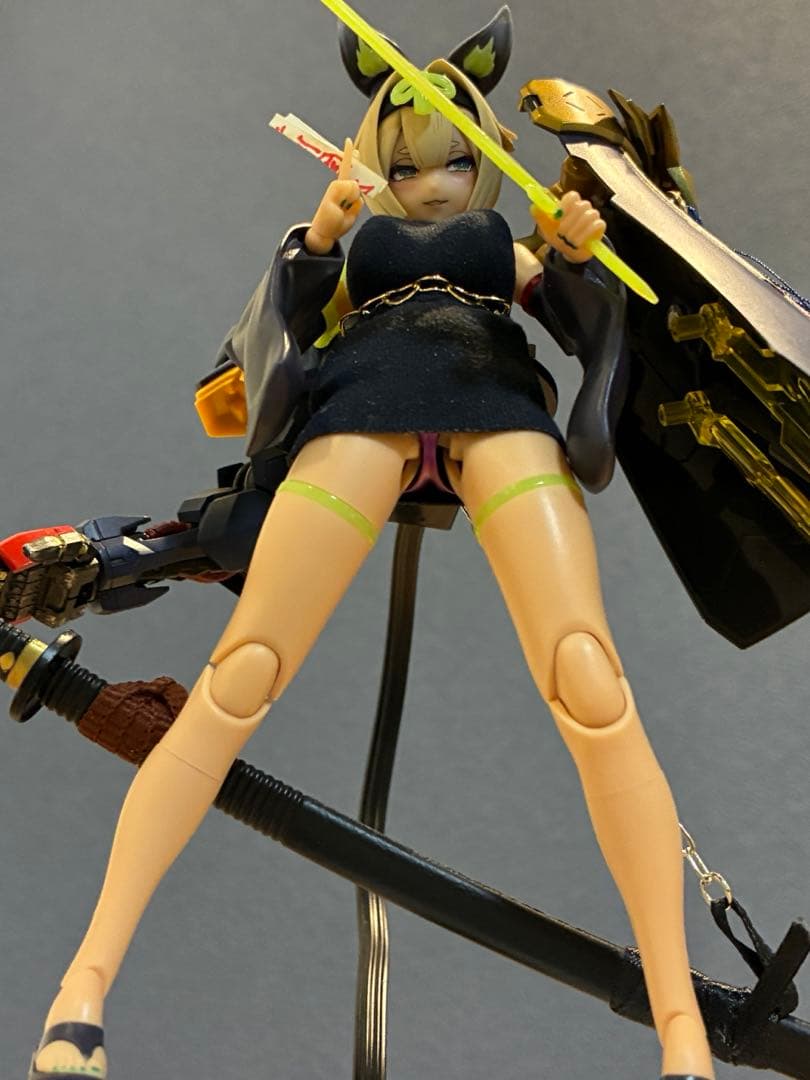 メガミデバイス　退魔師のお姉さん