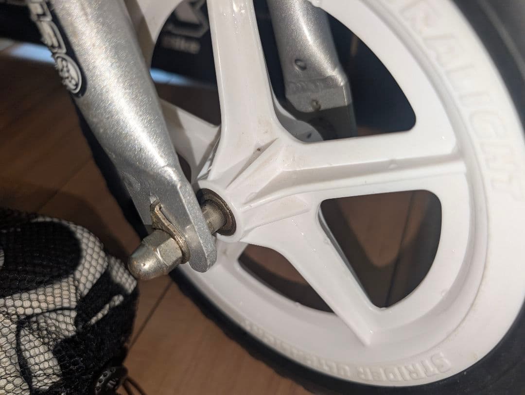 ストライダープロ　STRIDER PRO　車体本体とおまけ付き