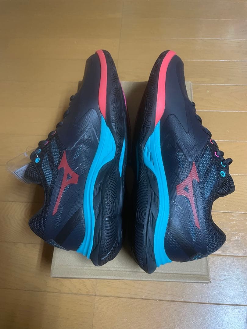 ミズノ　wavefang2fit 27cm 新品