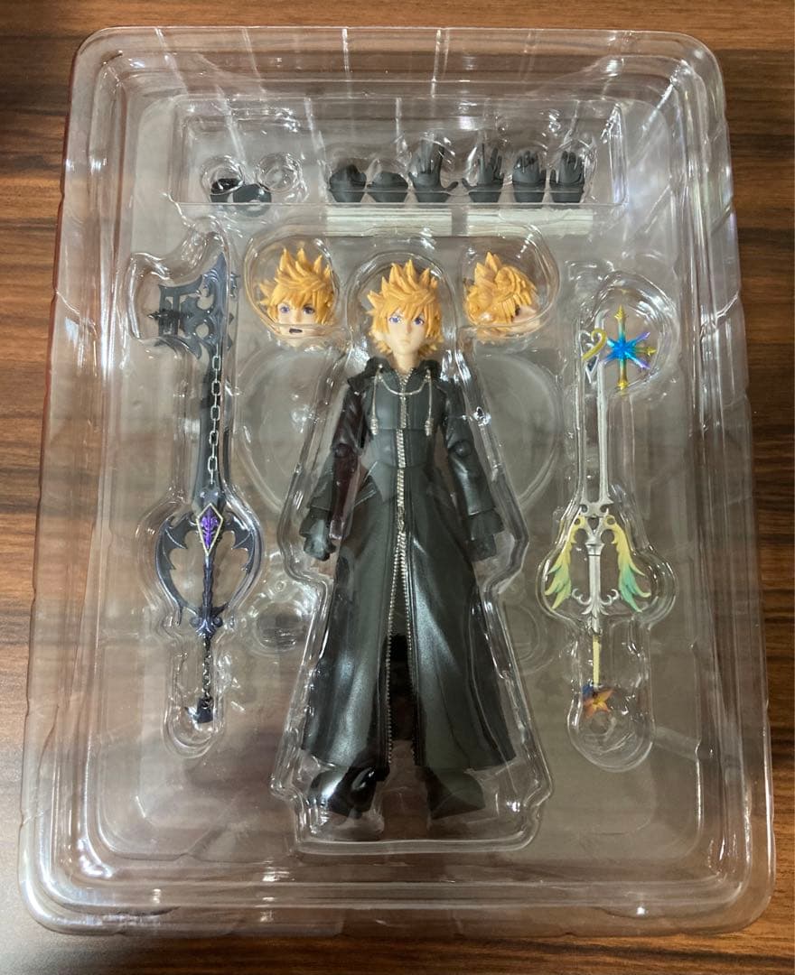 BRING ARTS キングダムハーツⅢ ロクサス　フィギュア　KINGDOM