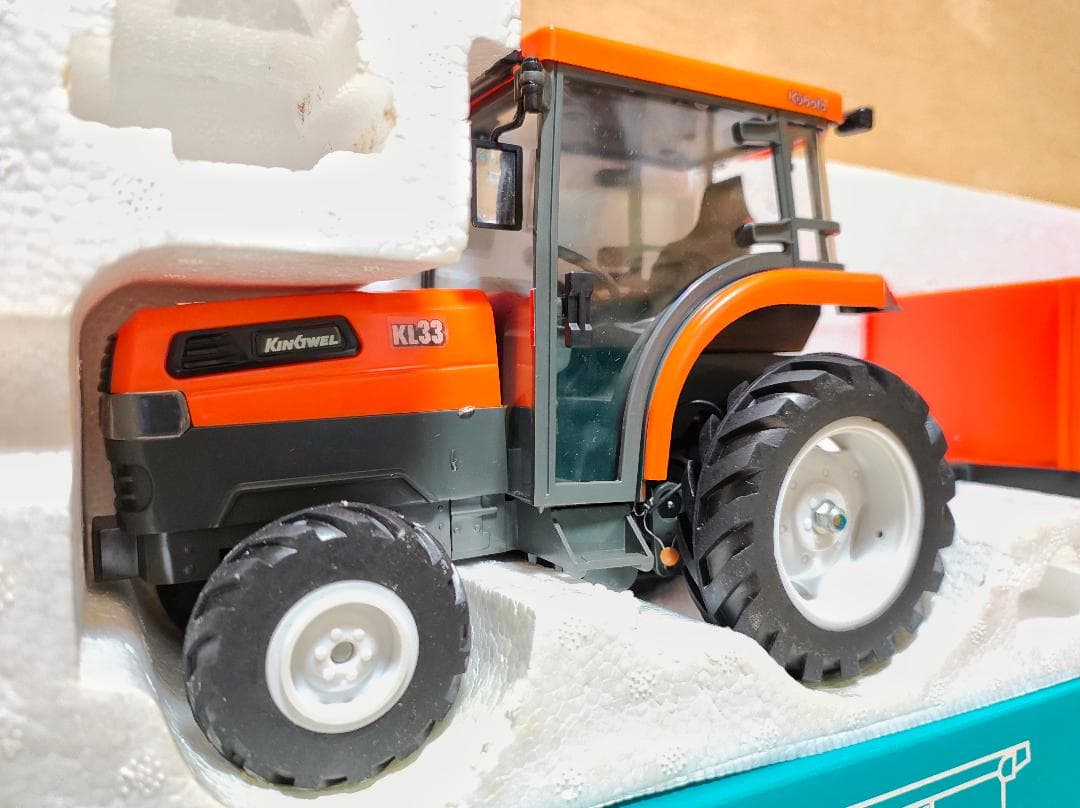 [未使用] クボタ ラジオコントロール トラクタ KL33 非売品