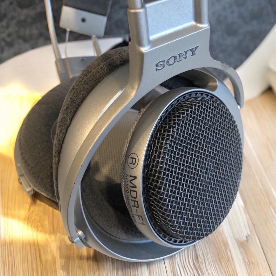 SONY MDR-F1 フルオープンヘッドホン