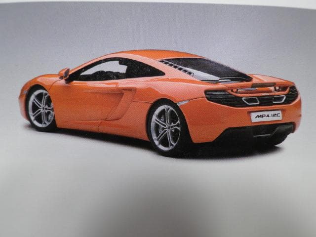 オートアート　1/18　マクラーレンMP4-12C　マンダリンオレンジ