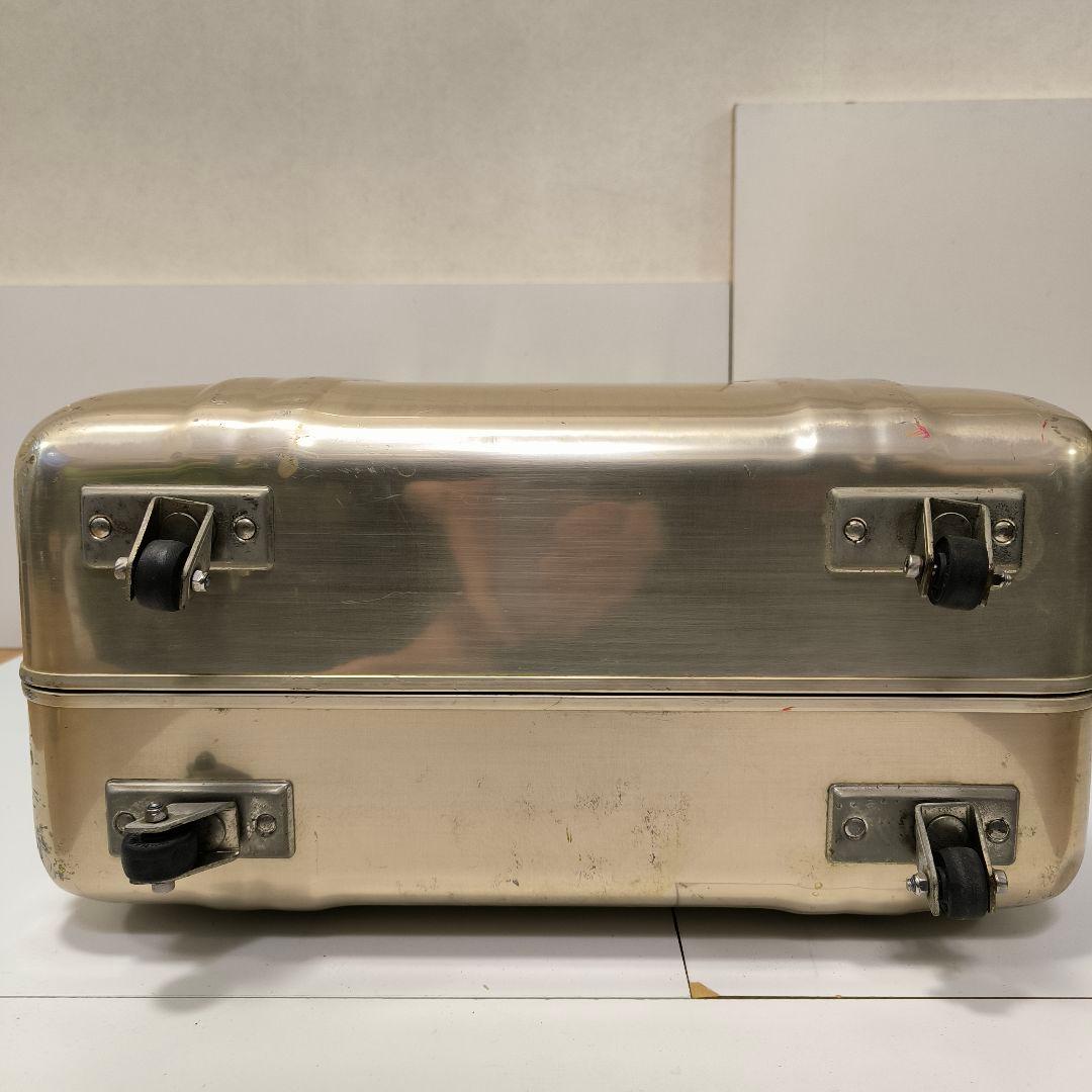 ゼロハリバートン スーツケース　鏡面仕上げゴールド