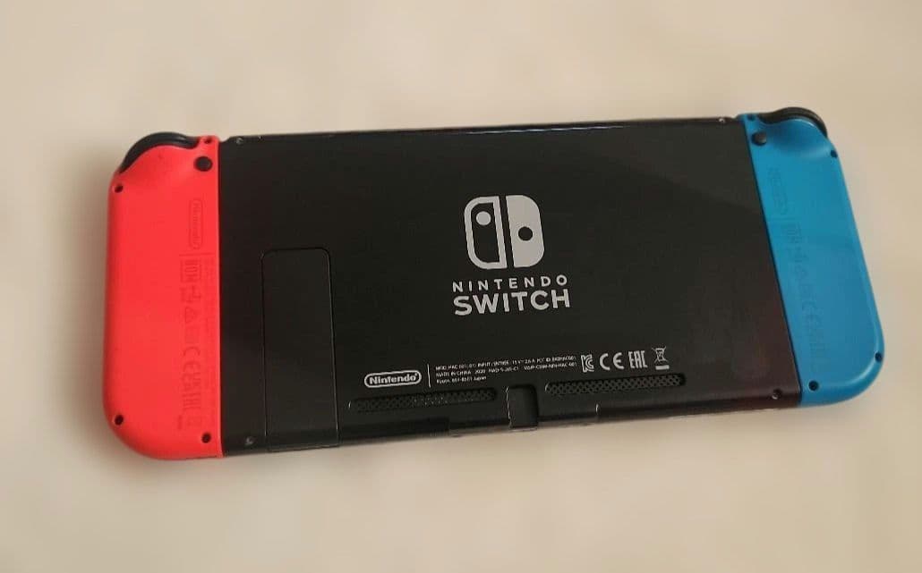 Nintendo Switch 青/赤 本体 収納ケース付き