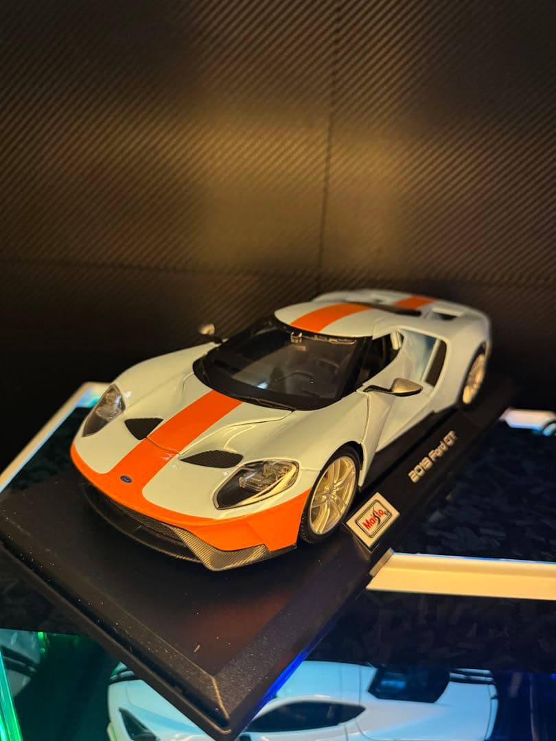 【世界に一つ‼️】Corvette 1/18 ジオラマ LED 展示 鑑賞用 模型