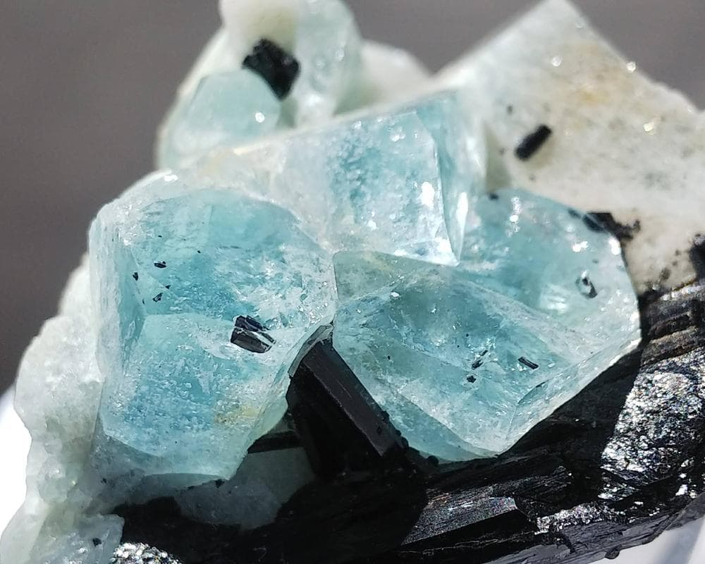 384 連晶 アクアマリン エロンゴ産