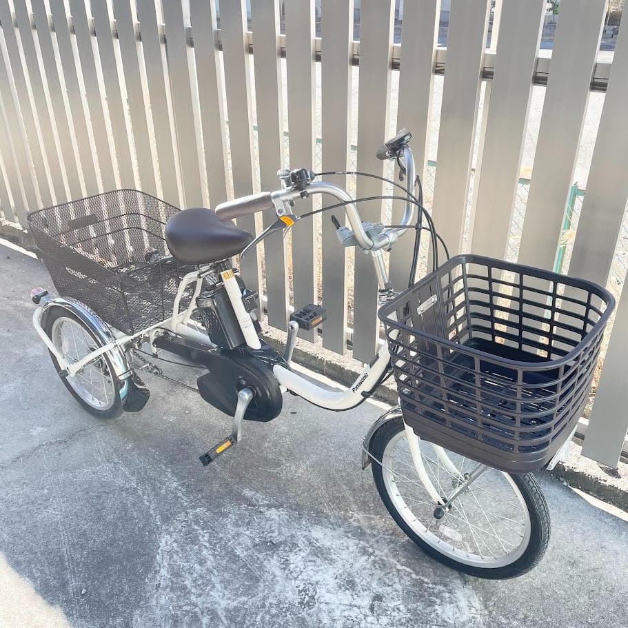 ●パナソニック● 電動アシスト三輪自転車 ビビライフ 大容量 BE-FU832F