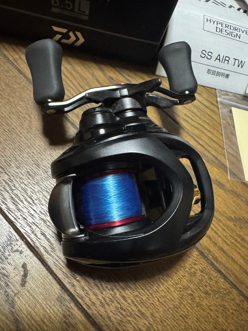 D*D様 23 SS AIR TW 8.5L 美品　Daiwa ベイトフィネス