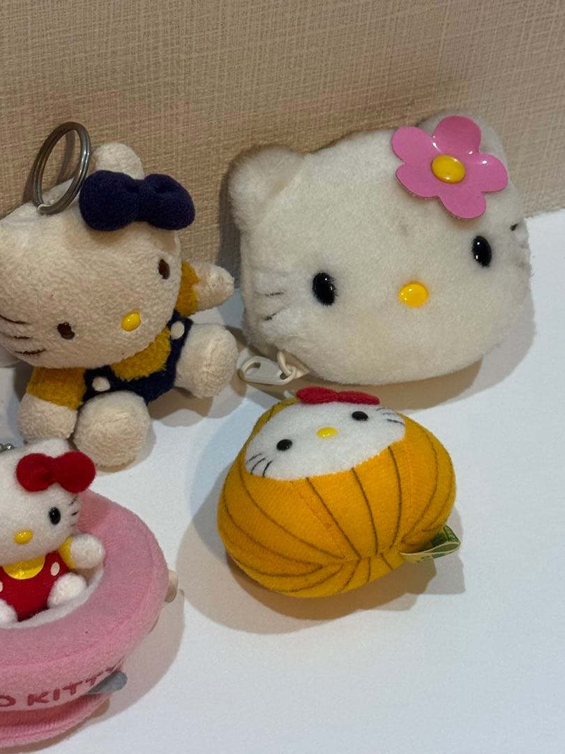 ハローキティ雑貨など