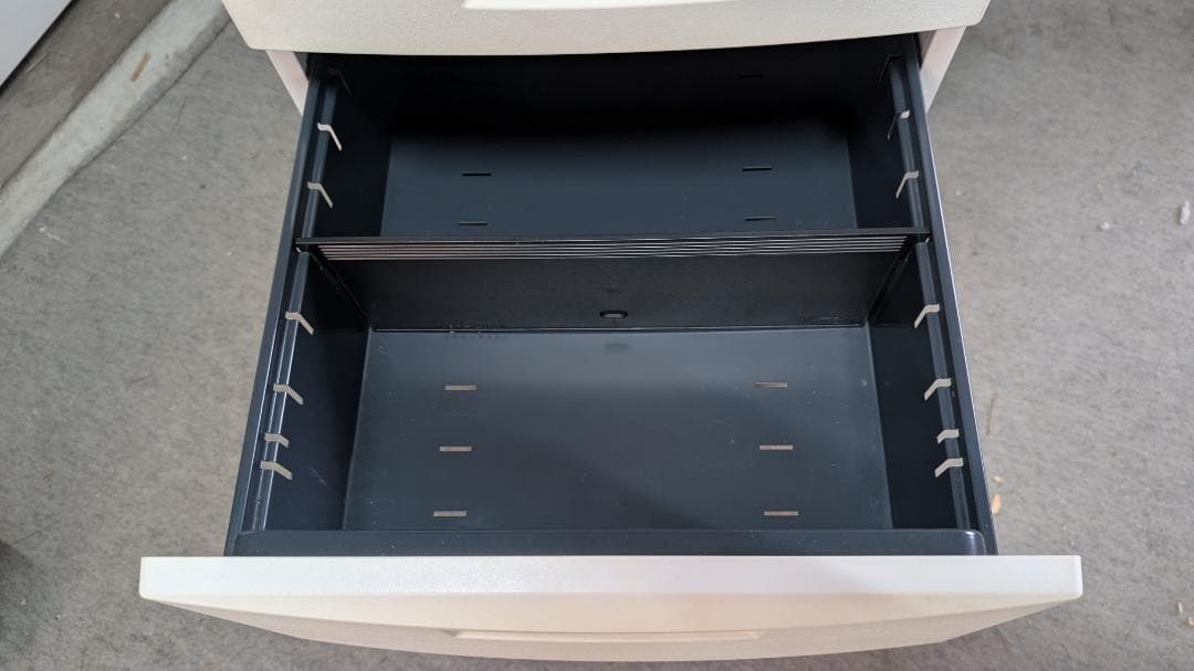 ITOKIイトーキ◆事務用オフィスワゴン◆脇机◆3段チェスト（鍵付き）ラスト1