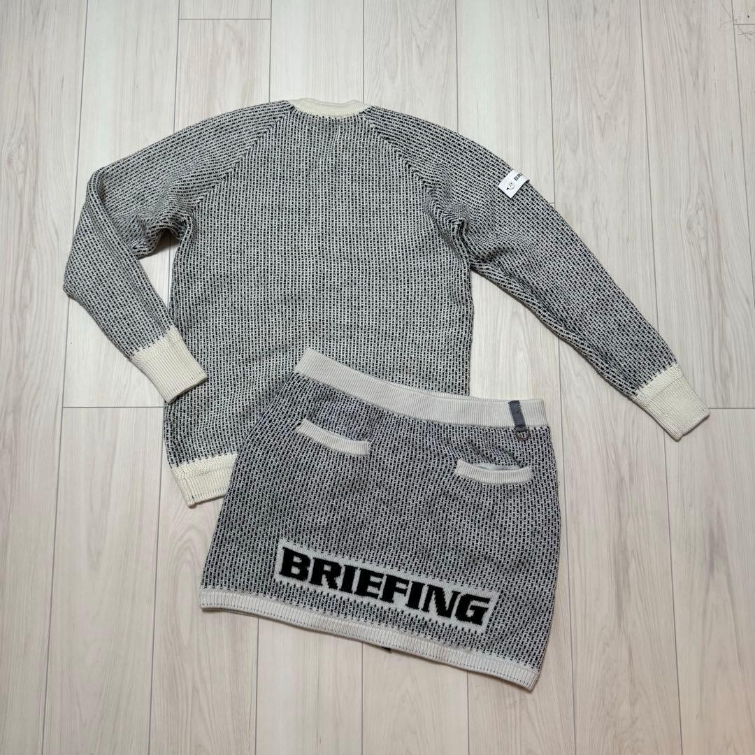 ブリーフィング セットアップ ゴルフ　レディース　秋冬　セーター スカート 白