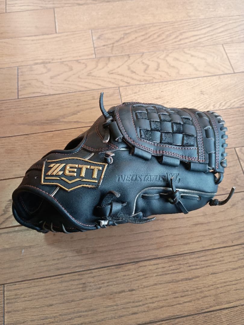 グローブ　野球　ゼット　ZETT　軟式　ブラック　右投げ　ネオステイタス