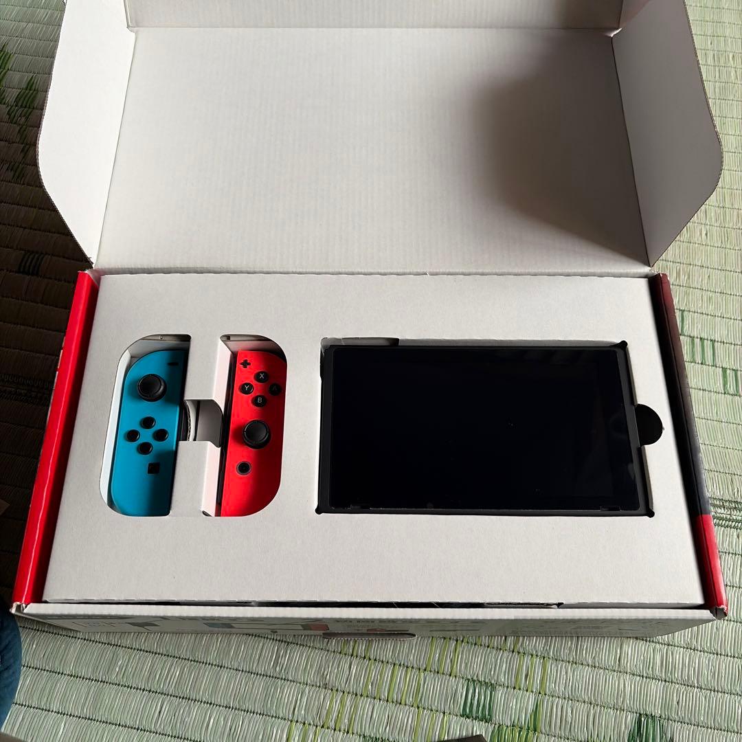 任天堂Switchバッテリー強化品　保護フィルム付き　数回しか使用してません