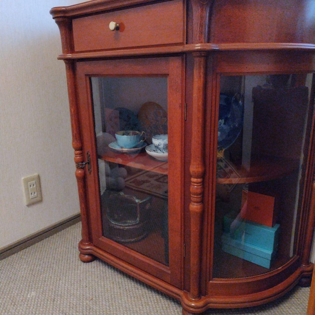 木製キャビネット、サイドボード　 鍵付き 2段棚　送料込み