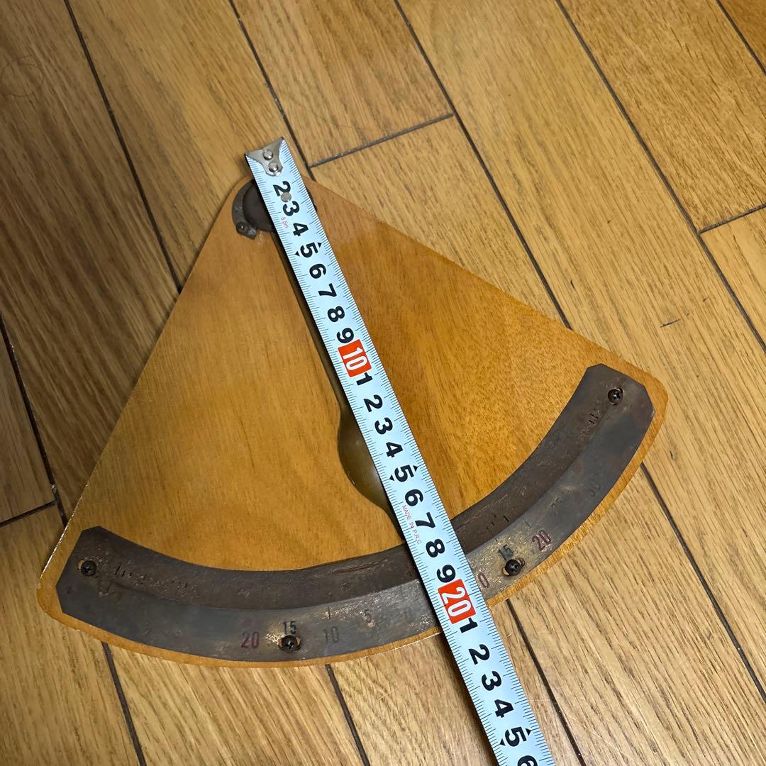 アンティーク測定器 木製 三角形