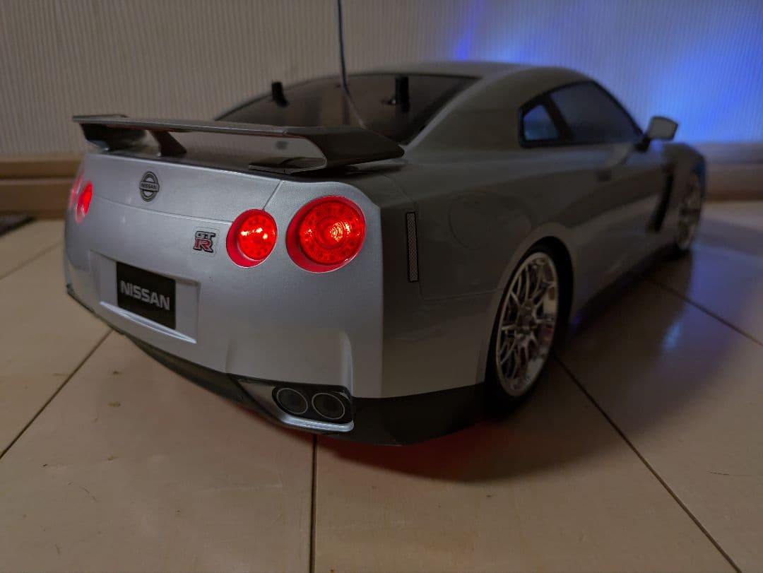 タミヤ TGB GTR 電飾付き エンジンラジコン