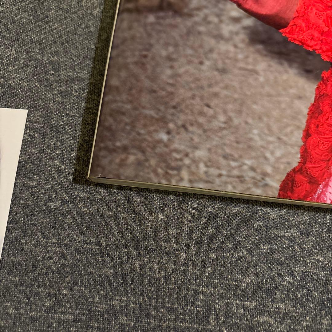 君にしか教えない 野口衣織ファースト写真集　ポストカード付