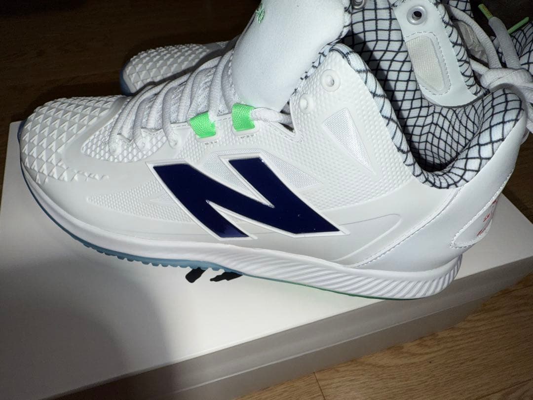 New Balance トレーニングシューズ ホワイト大谷シグネチャーモデル