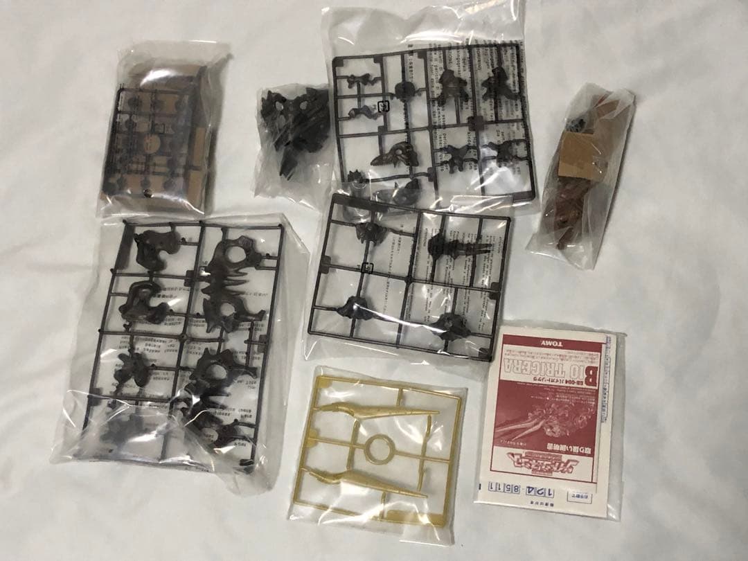 ゾイドジェネシス　バイオトリケラ　バンブリアン　ランスタッグ２つ　セット　未開封