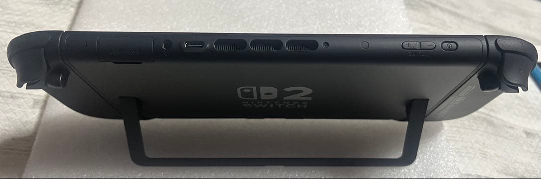 中古ニンテンドーSwitch2+パケ版マリオカートワールド+Switchプロコン