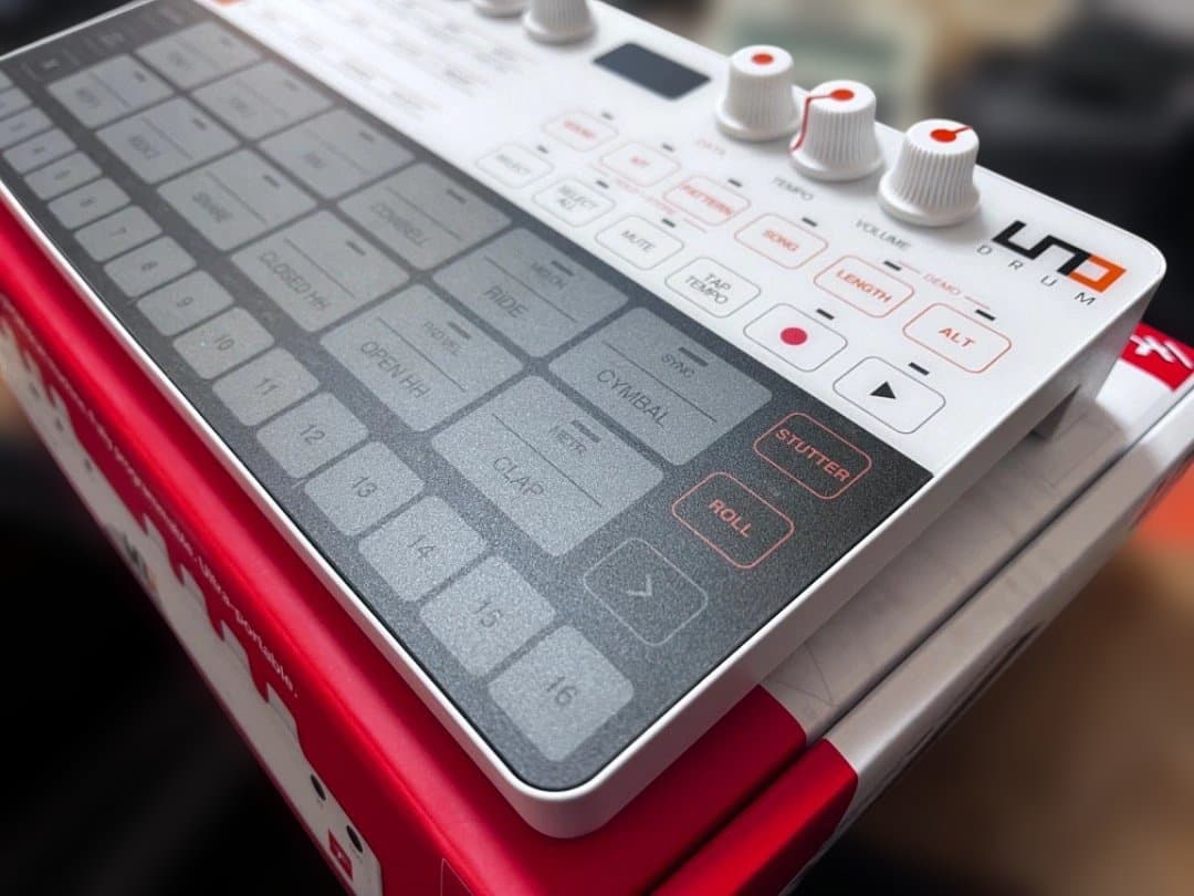 UNO IK DRUM MACHINEドラムマシン・リズムマシン・DAW・DTR
