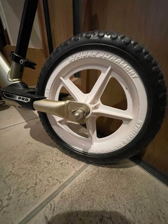 KING　 ゴールド　ストライダー 金色STRIDER アニバーサリー