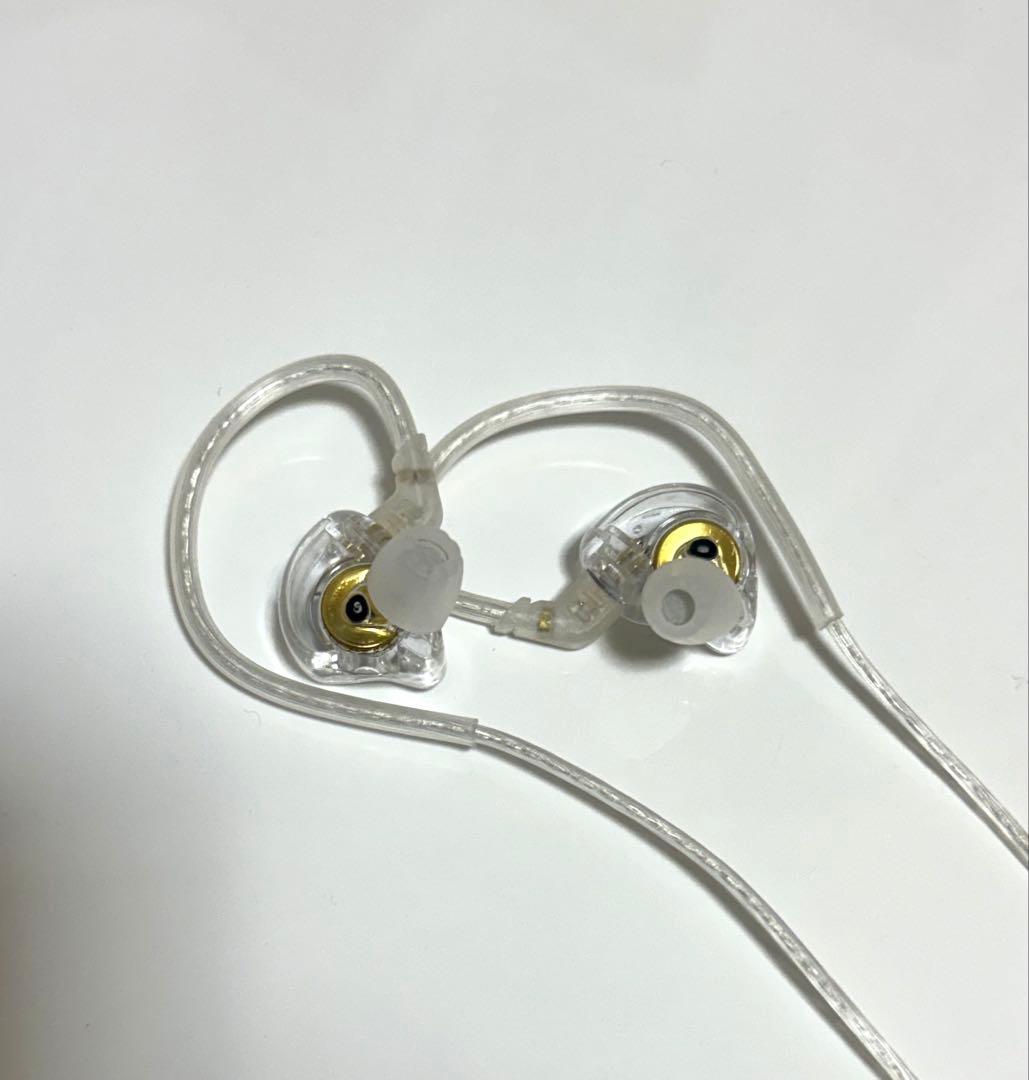 illit イヤモニ風　イヤホン