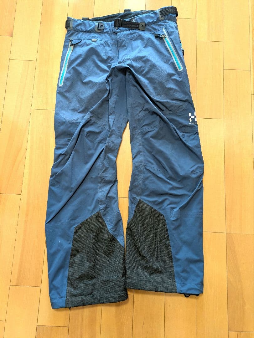 人気ホグロフス GORE-TEX上下セット　Ｓサイズ　スキー・スノーボードウエア