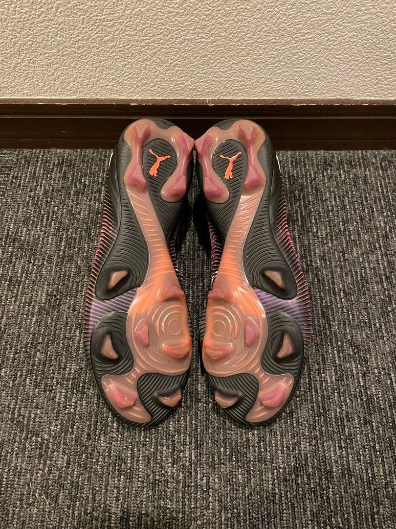 PUMA サッカーシューズ ハイカット ブラック/パープル　27cm