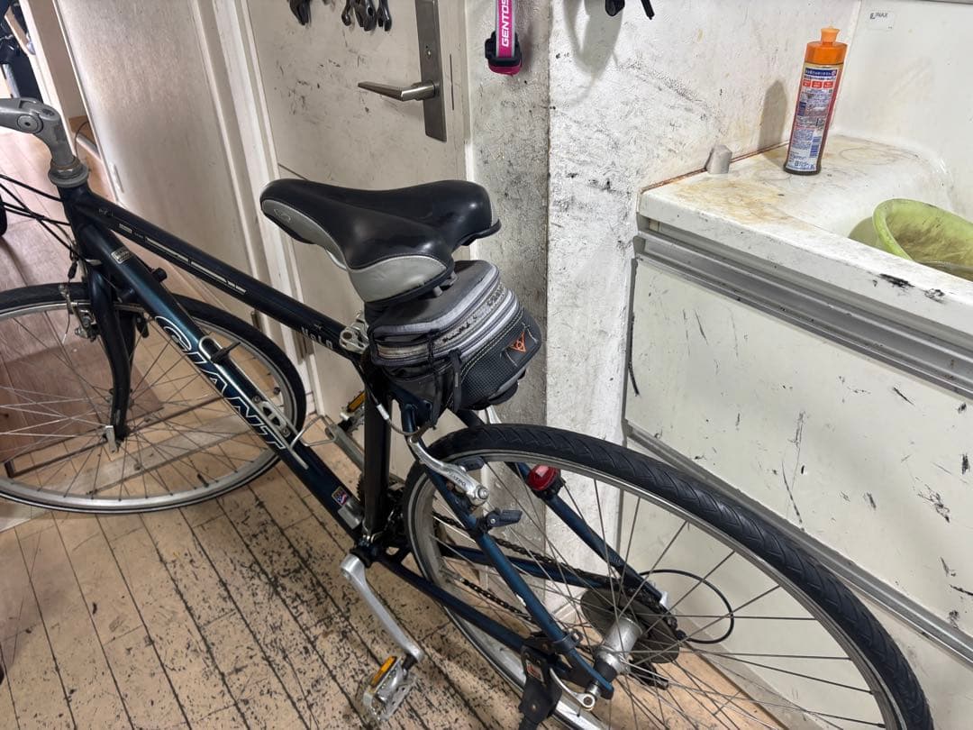 GIANT VELO クロスバイク ダークブルー（ネイビー）