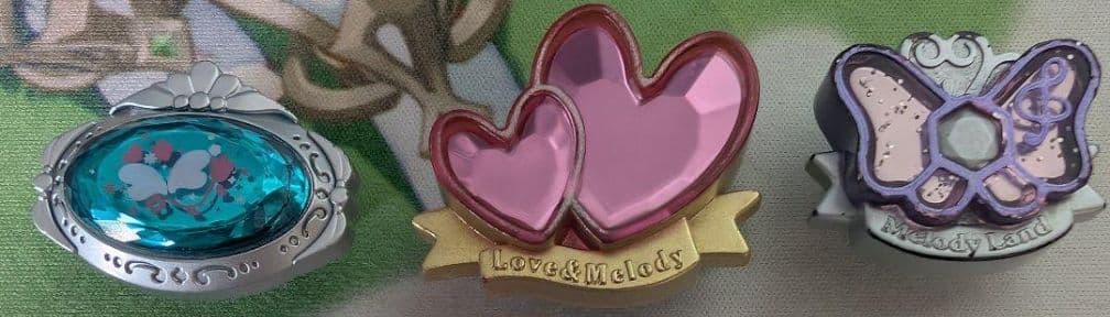 たまごっちピース イエロー デコピアス付き