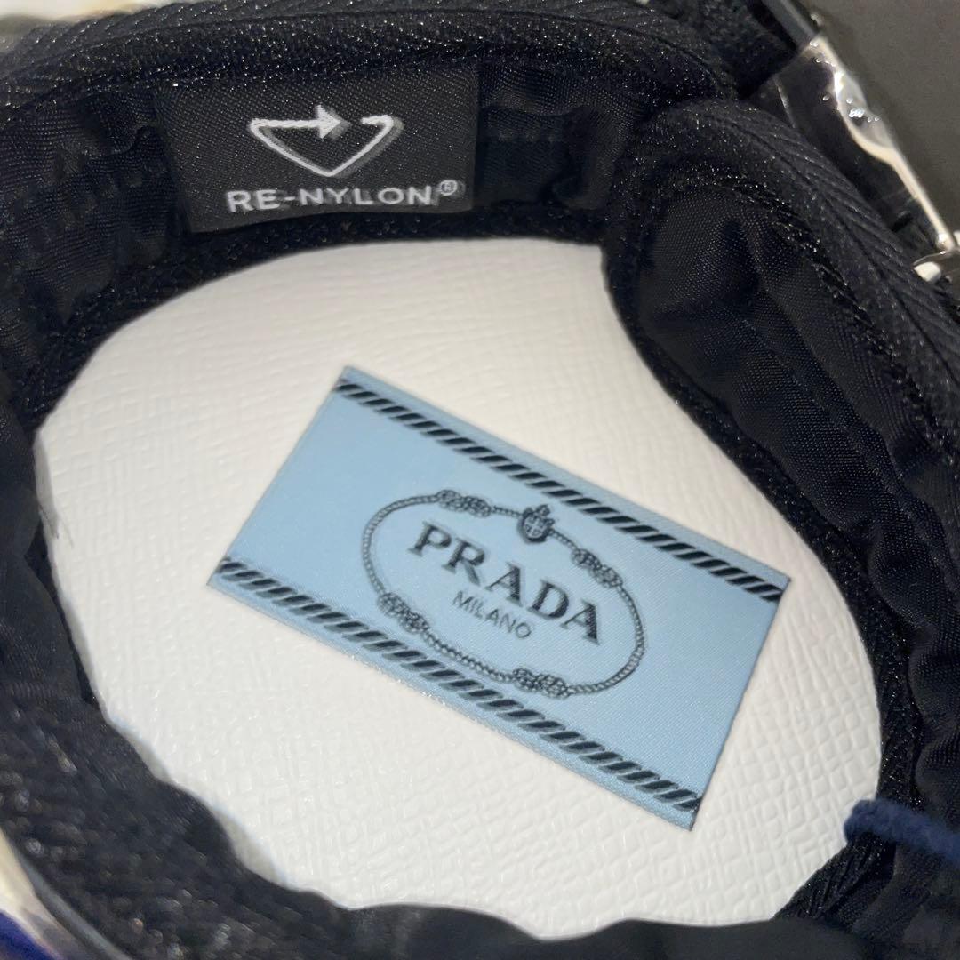 未使用 プラダPRADA 首輪 Mサイズ