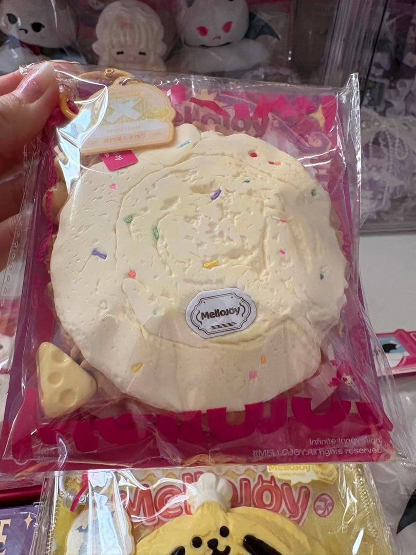 mellojoy メロジョイ 新年 ハンバーガー カップケーキか？ スクイーズ