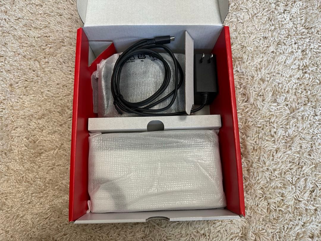 Nintendo Switch 有機EL ホワイト【プロコン、ケース付き】