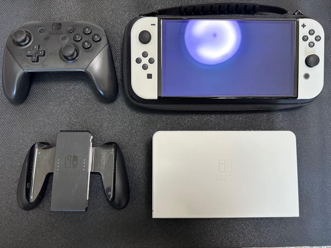 Nintendo Switch 有機EL ホワイト【プロコン、ケース付き】