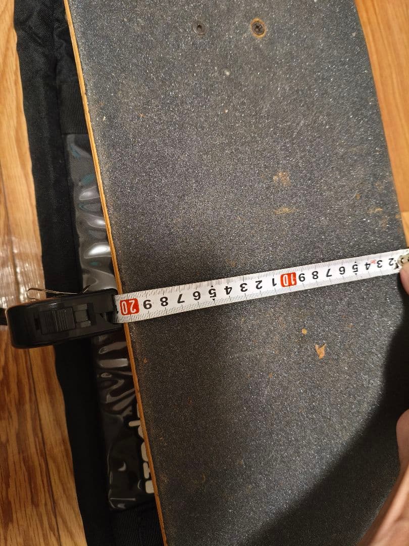 スケートボード (ケース•プロテクター付き！)