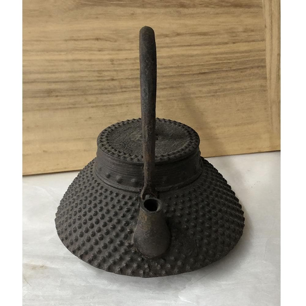 y009 人間国宝 鈴木盛久 霰紋 小型 鉄瓶 高さ14cm 小鉄瓶 茶道具