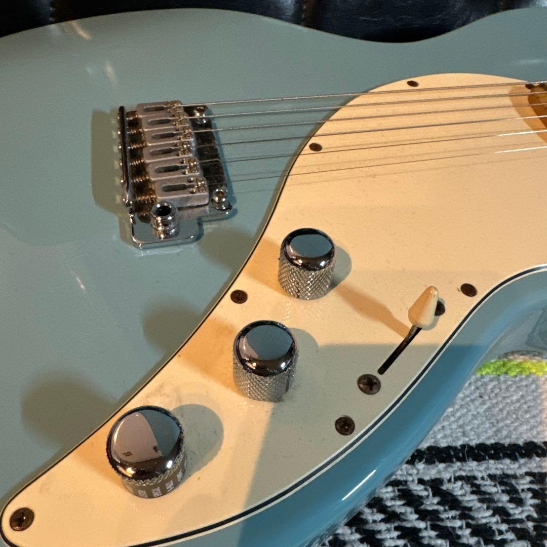 ジャンクLINE6 Variax 600 ライトブルー モデリングギター　ギター