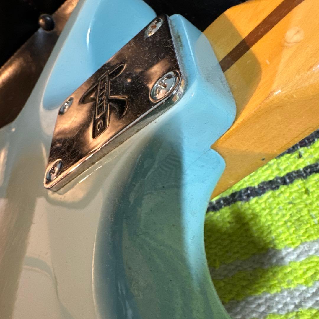 ジャンクLINE6 Variax 600 ライトブルー モデリングギター　ギター