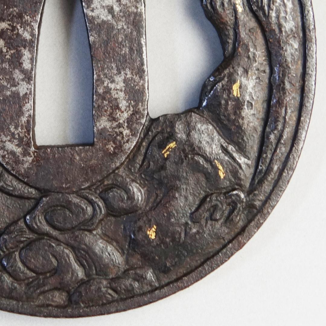 【岩窟賢人巻物図鍔 銅象嵌】 鍔 鐔 鉄地 刀装具 日本刀 武具 江戸 骨董