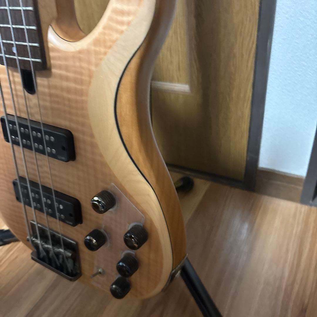 YAMAHA TRBX604FM 4弦ベース　アクティブベース　エレキベース