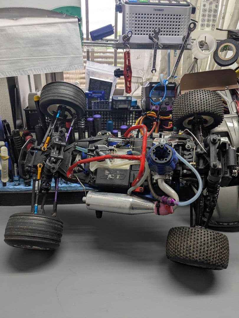 トラクサス 　JATO 　ニトロ25 　1/１０　エンジンカー　２WD