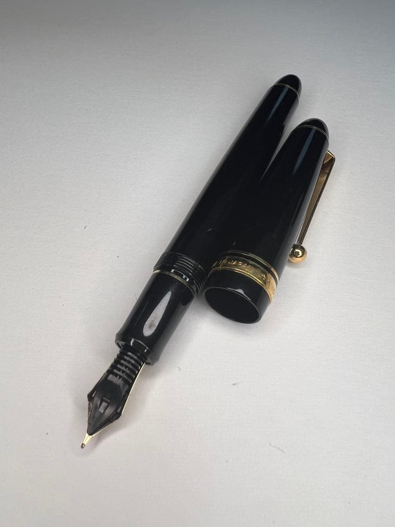 パイロット 万年筆 カスタム74 M（中字） ブラック×ゴールド