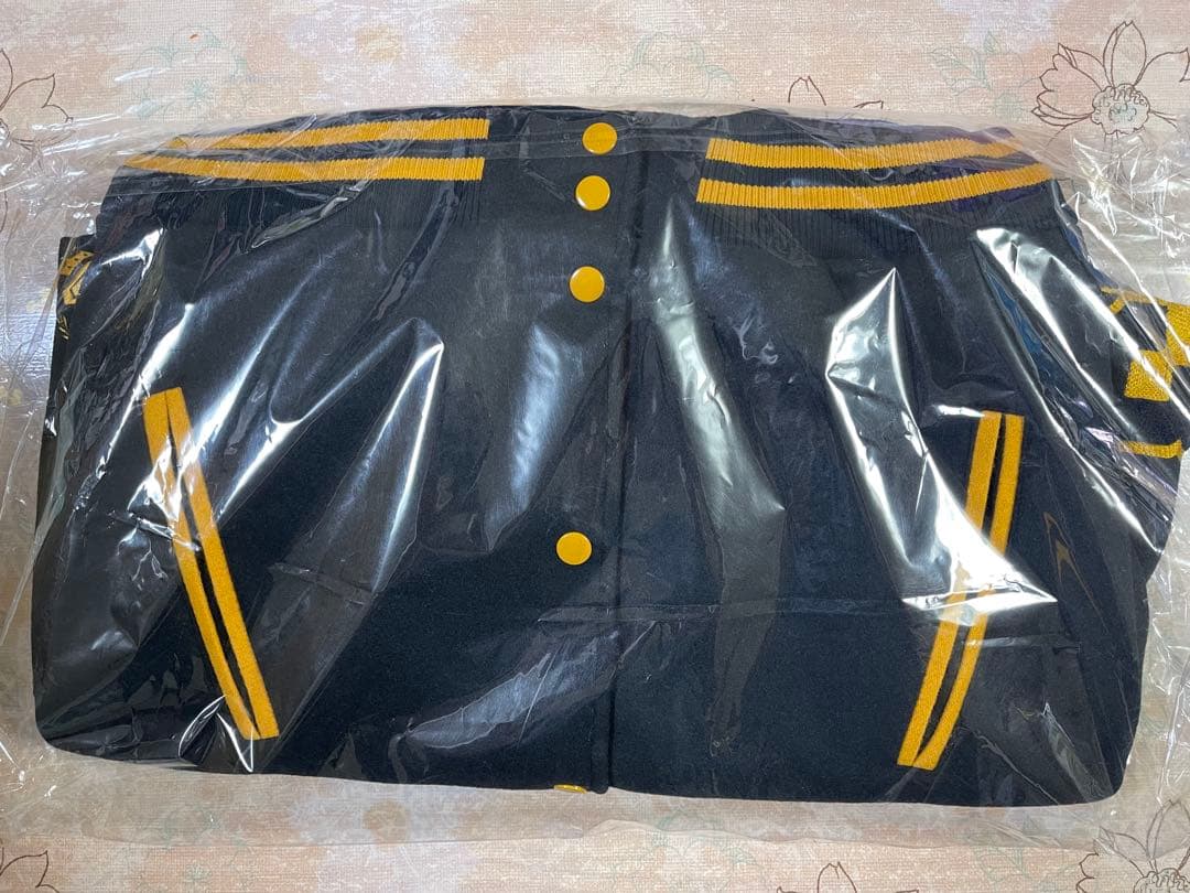 【未開封】【未使用】新しい学校のリーダーズ　スタジャン