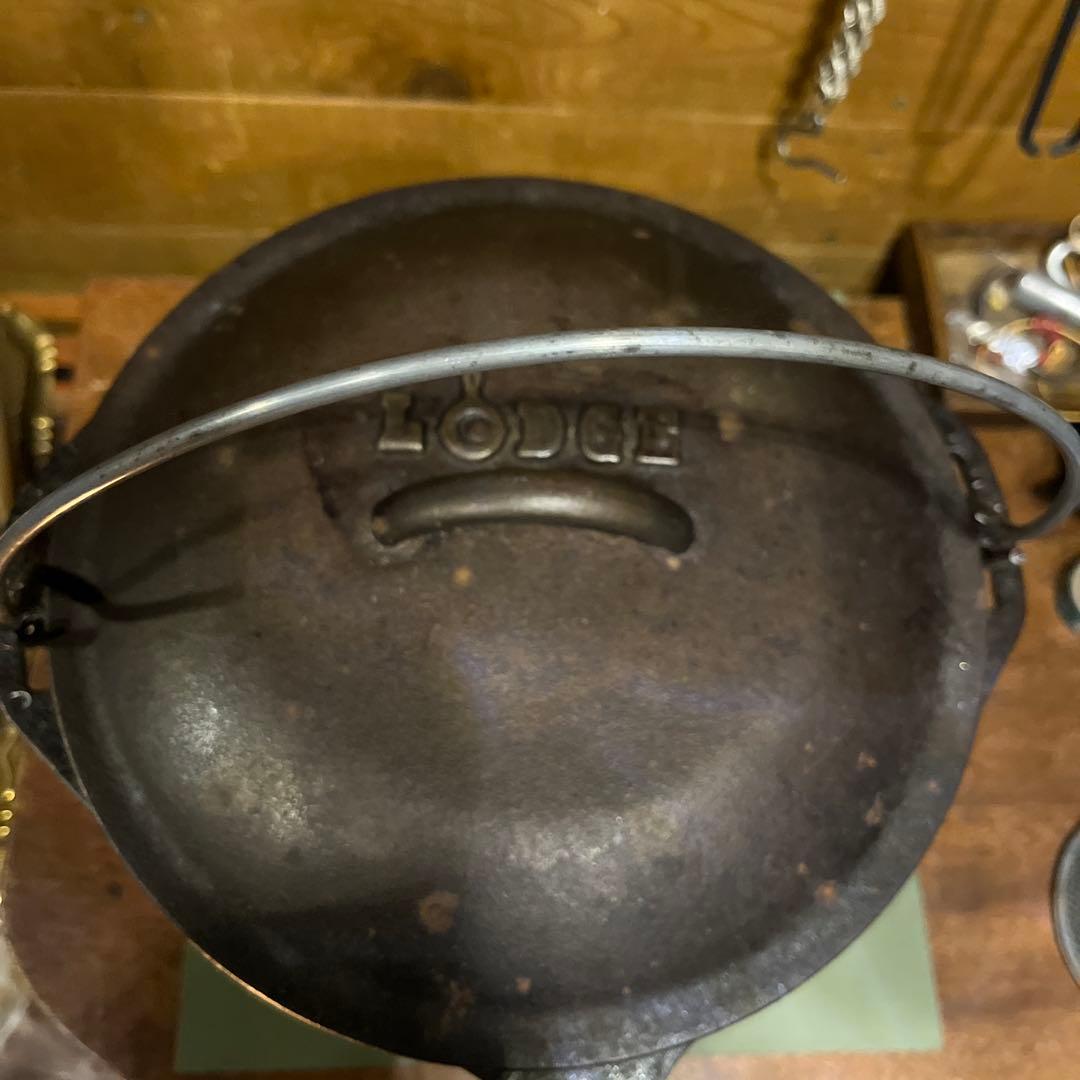 ヴィンテージLODGEダッチオーブン　五徳付き！！